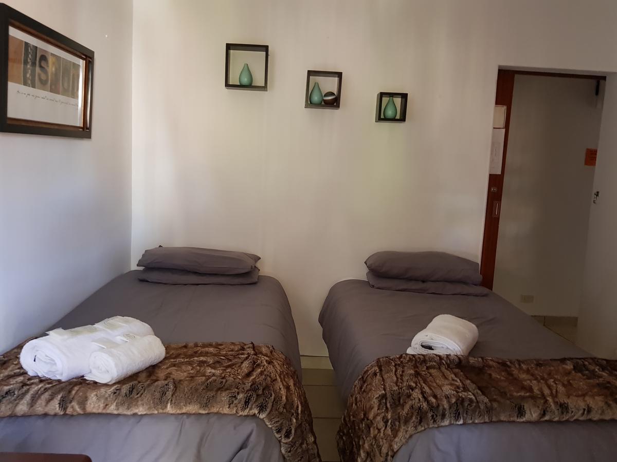 Kgosi Lodge Кимберли Экстерьер фото