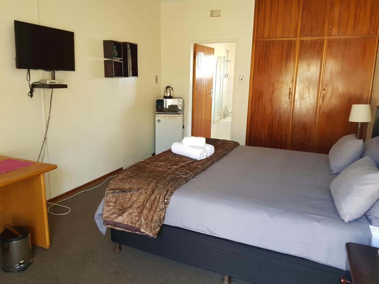 Kgosi Lodge Кимберли Экстерьер фото